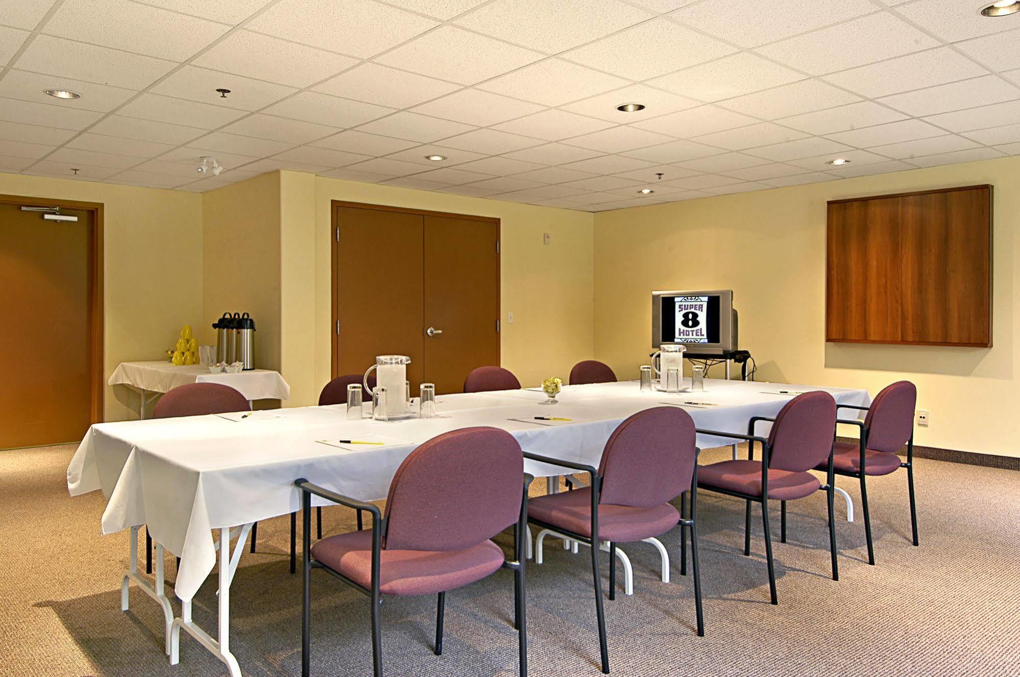 Super 8 By Wyndham Midland Hotel Kültér fotó